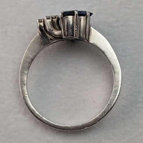 British Vintage Jewelry Blue & White Stone Sterling Silver Ring
