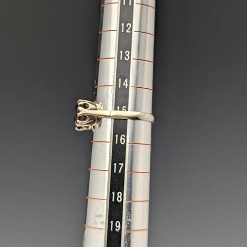 1977 年英國復古珠寶 3 顆石榴石純銀戒指戒指