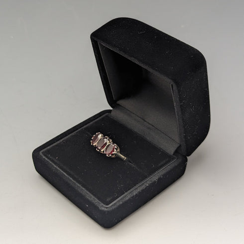 1977 年英國復古珠寶 3 顆石榴石純銀戒指戒指