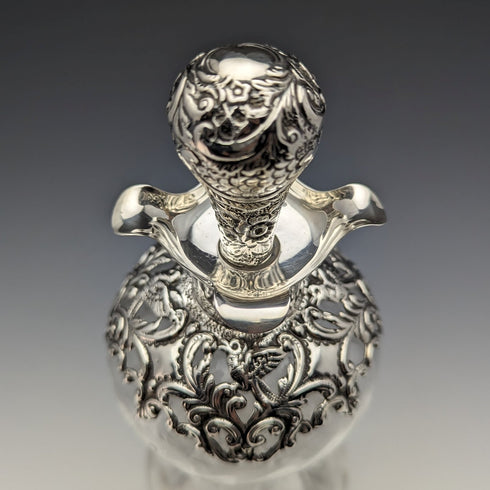 1900 年英國古董純銀醒酒器 Glug Glug 玻璃醒酒器