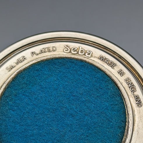 英国ヴィンテージ シルバープレート製 うさぎフィギュリン Seba