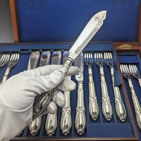 19 世紀末英國古董鍍銀餐具 12 副組木盒 Deykin & Sons