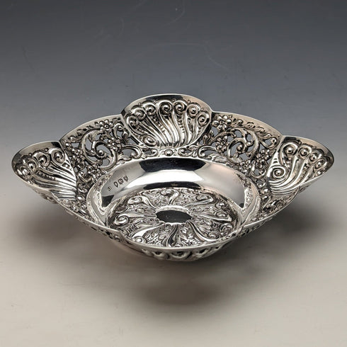 1893 British Antique Sterling Silver Finely Decorated Dish 154g Charles Boyton II