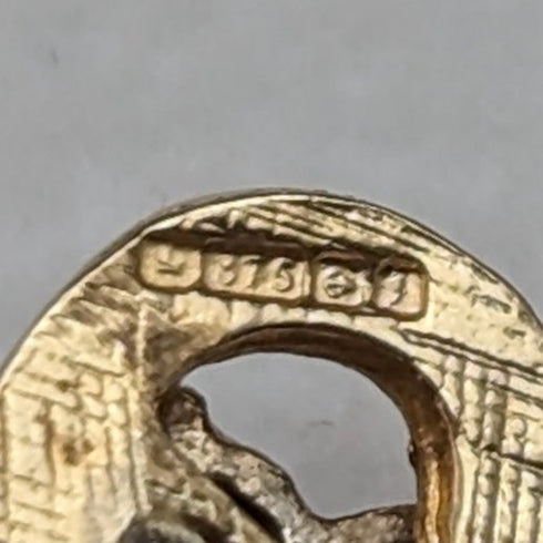 英國復古 K9 黃金與藍寶石心形吊飾項鍊