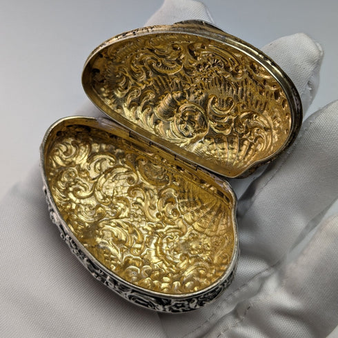 20世紀初頭 アンティーク 830シルバー 細密彫刻 シェル型ボックス 21g