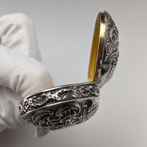 Early 20th Century Antique 830 Silver Finely Engraved Shell Box 21g