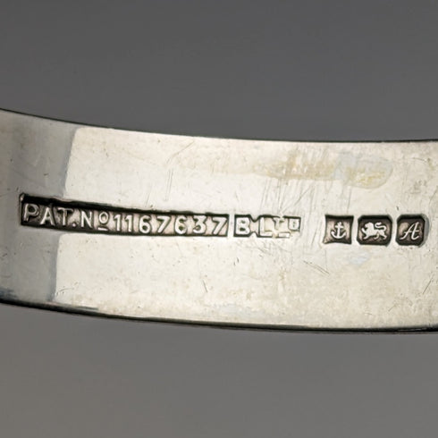 1975年 英国ヴィンテージ 純銀製 彫刻ブレスレット 26g Bracelon Ltd