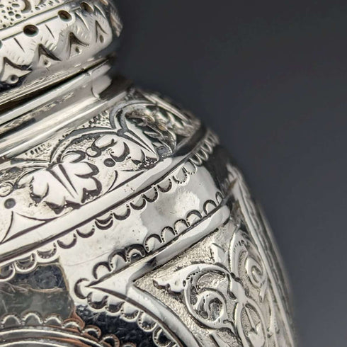 1871 British Vintage Sterling Silver Pepperette Condiment Condiment 58g Walter & John Barnard