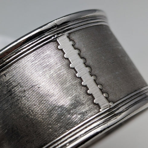 19世紀末頃 英国アンティーク シルバープレート製 ナプキンリング 6個セット ケース入り