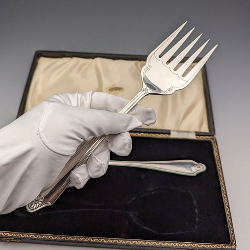 Circa 1915 British Antique Silver Plated Serving Cutlery Pair George Cutts & Sons