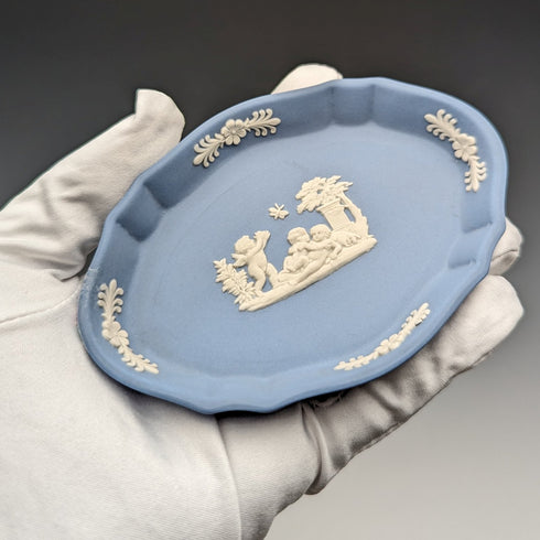 英国ヴィンテージ ウェッジウッド ジャスパーウェア製 オーバルディッシュ ペールブルー