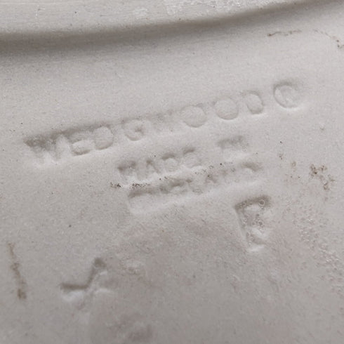 英国ヴィンテージ ウェッジウッド ジャスパーウェア製 スペード型ディッシュ ホワイト