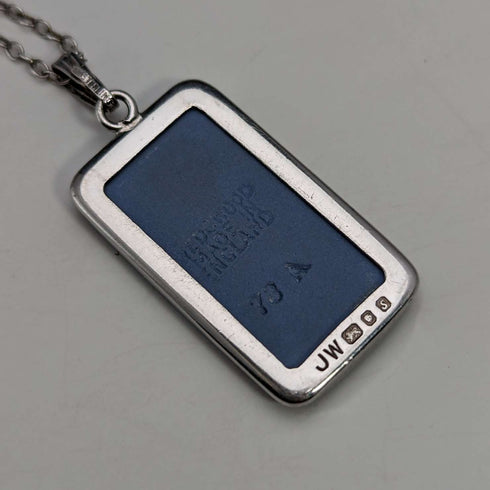 1973 British Vintage Wedgwood Sterling Silver & Jasperware Pendant Necklace
