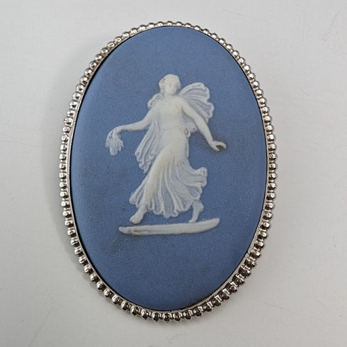 1958 British Vintage Wedgwood Sterling Silver & Jasperware Oval Brooch