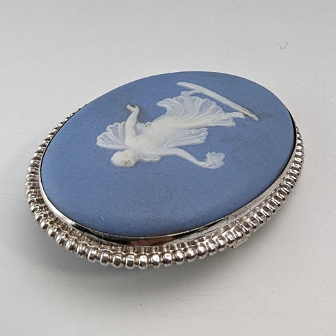 1958 British Vintage Wedgwood Sterling Silver & Jasperware Oval Brooch