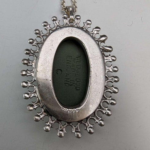 1978 British Vintage Wedgwood Sterling Silver & Green Jasper Pendant Necklace