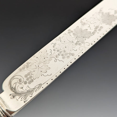 1880年 英国アンティーク 彫刻白蝶貝ハンドル デザートカトラリー3ペアセット Stokes & Ireland