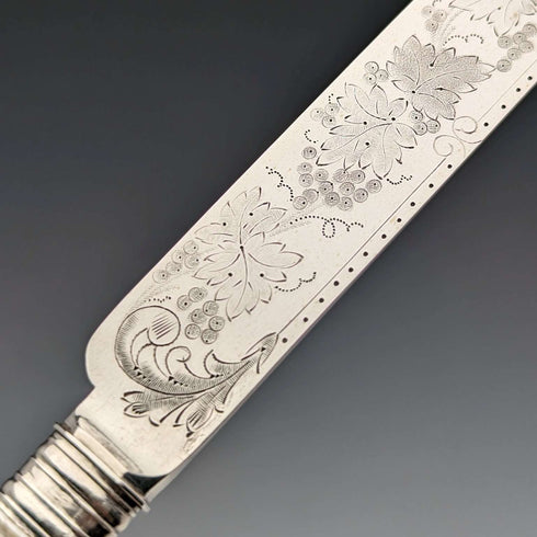 1880 年英國古董雕刻白色珍珠手柄甜點刀 x3 斯托克斯和愛爾蘭