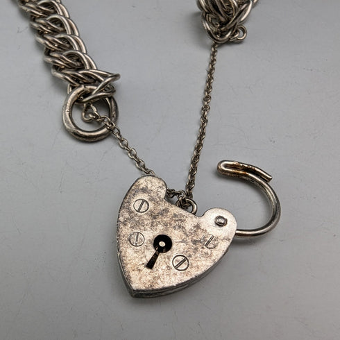 1973年 英国ヴィンテージ 純銀製 チャームブレスレット 26g