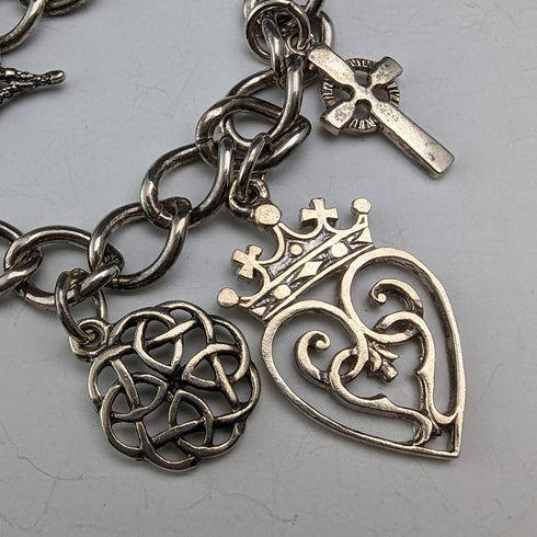 1970年代 英国ヴィンテージ 純銀製 チャームブレスレット 26g