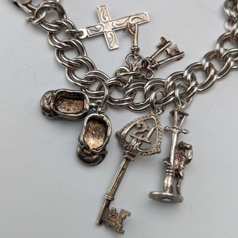 1976 British Vintage Sterling Silver Charm Bracelet 46g