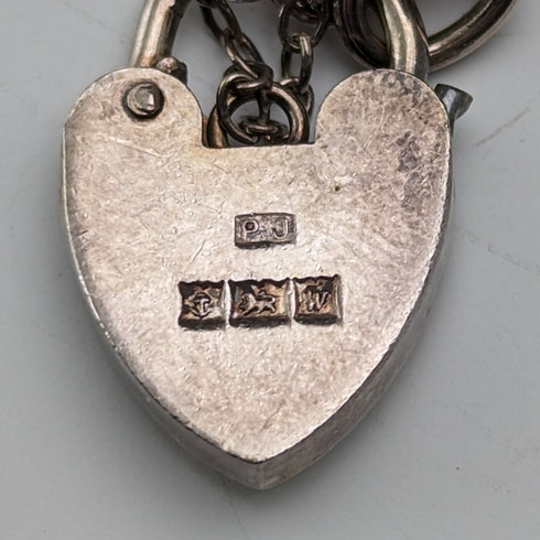 1971年 英国ヴィンテージ 純銀製 チャームブレスレット 39g