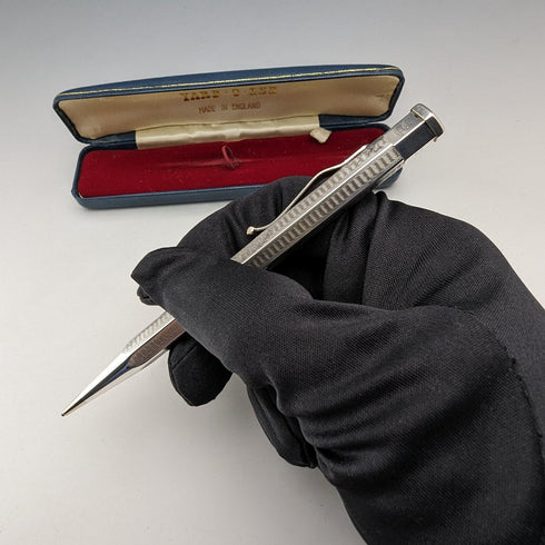 英國復古 Yard O' Red 捲製銀色六角形自動鉛筆(附盒子)