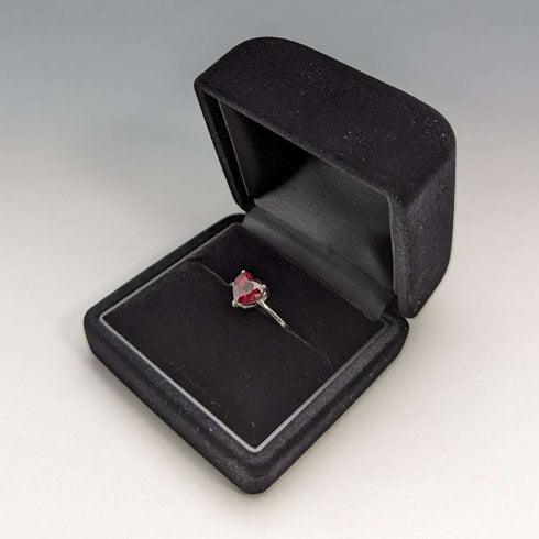 British Vintage Jewelry Heart-shaped Ruby Color Glass Sterling Silver Ring (No. 14) Ring