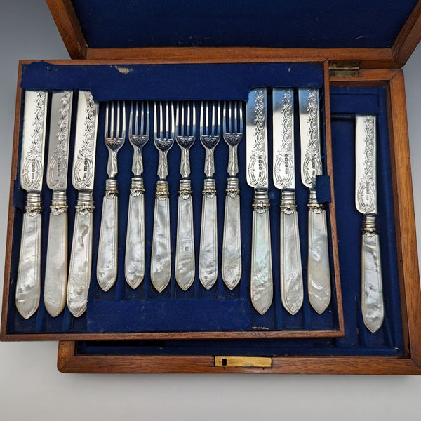1875年 英国アンティーク 白蝶貝ハンドル&純銀ブレード カトラリー9ペアセット Walker & Hall 木箱入り