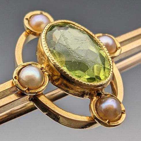 英国アンティーク 15ctゴールド製 グリーンストーン&パール ピンブローチ