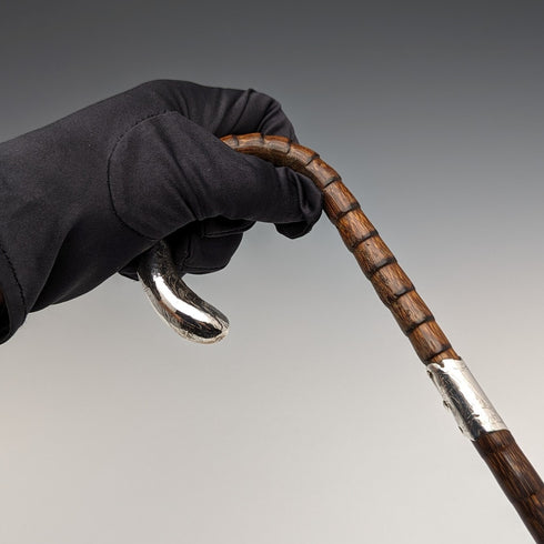 1909 年英國古董女士手杖純銀裝飾弧形手柄 87 厘米