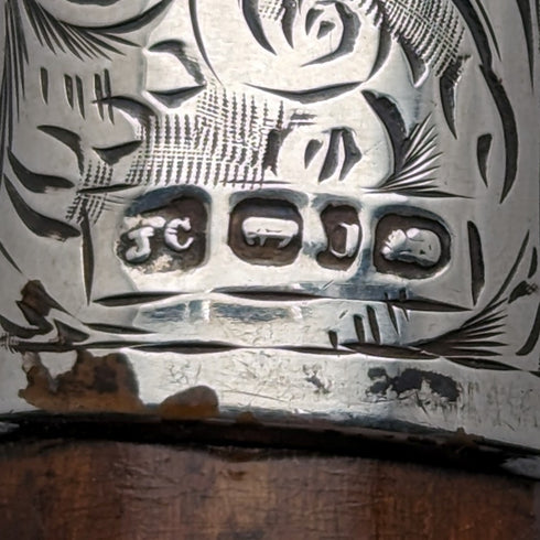 1897 年手杖,雕刻圓柄,純銀裝飾,88 厘米