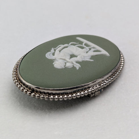 1952 British Vintage Wedgwood Sterling Silver & Green Jasperware Oval Brooch