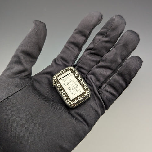 1893年 英国アンティーク 純銀製 ヴェスタケース 12g マッチケース Revell and Co