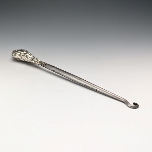 1907年 英国アンティーク 純銀ハンドル 大型ボタンフック 24cm