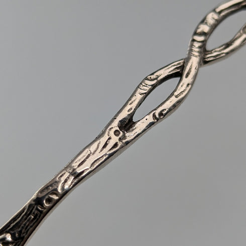 古董 800 銀糕點盤,附玫瑰雕塑