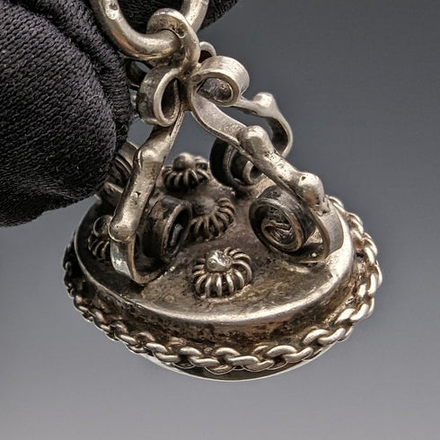 19世紀後半 英国アンティーク 純銀製アルバートチェーン 61g ラピスラズリフォブ