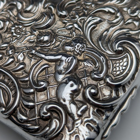 1900年 英国アンティーク 天使彫刻 両開き型 純銀カードケース 117g WILLIAM COMYNS