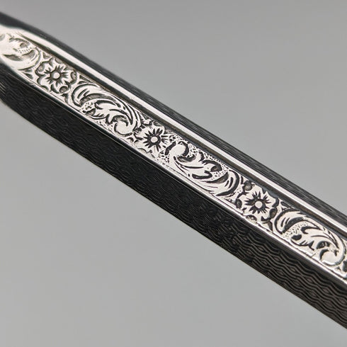 20 世紀初古董花卉雕刻 835 銀自動鉛筆