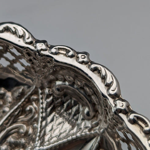 1902 年英國古董純銀花盤 43 克 Walker 與 Hall