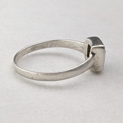 英國復古珠寶方形綠寶石純銀戒指(20號)戒指