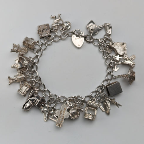 1983年 英国ヴィンテージ 純銀製 チャームブレスレット 53g