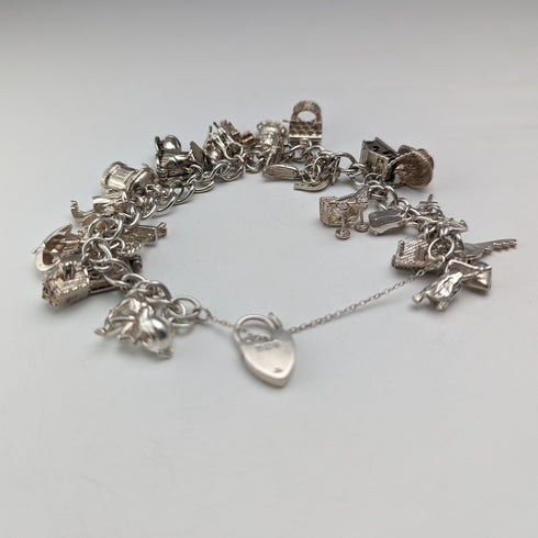 1983年 英国ヴィンテージ 純銀製 チャームブレスレット 53g