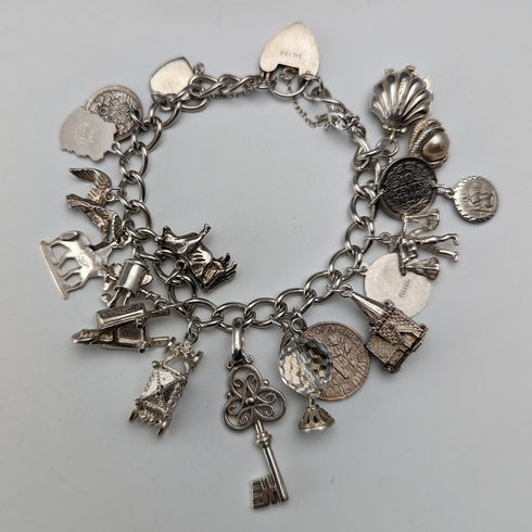 1970年代 英国ヴィンテージ 純銀製 チャームブレスレット 60g