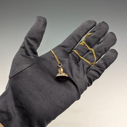 Early 20th Century 8ct Gold & Purple Stone Fob Necklace