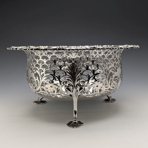 1906 年英國古董純銀中心碗帶柄 745 克 Daniel&John Wellby