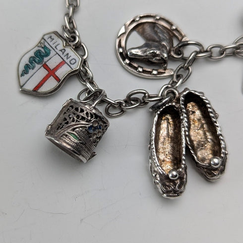 1970年代 英国ヴィンテージ 純銀製 チャームブレスレット 32g