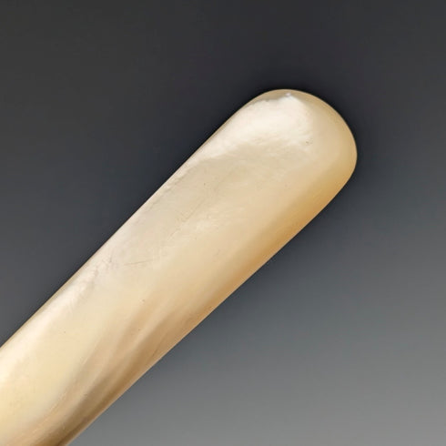 1877年 英国アンティーク 白蝶貝ハンドル 純銀ブレード フィッシュカトラリー 2ペア William Hutton & Sons