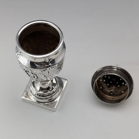 1904年 英国ヴィンテージ 純銀製 ペペレット 調味料入れ 50g Thomas Bradbury & Sons