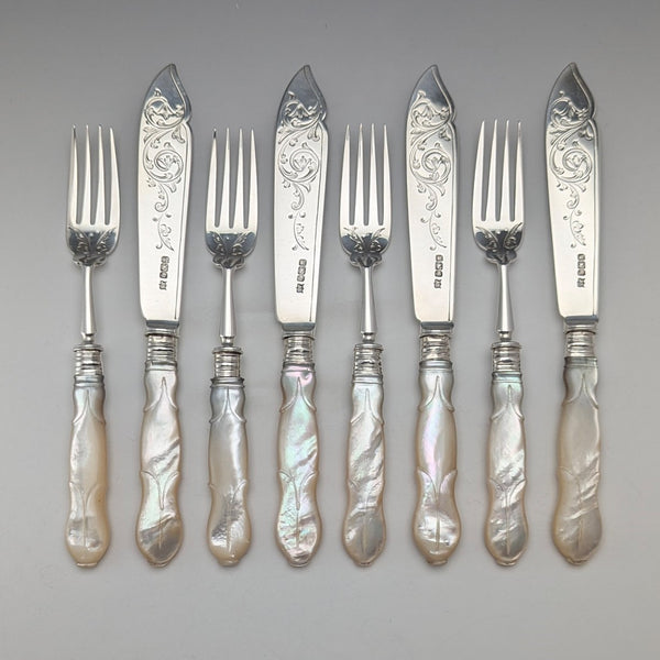1899 British antique white mother-of-pearl handle, pure silver blade dessert cutlery, 4 pairs, John Sanderson